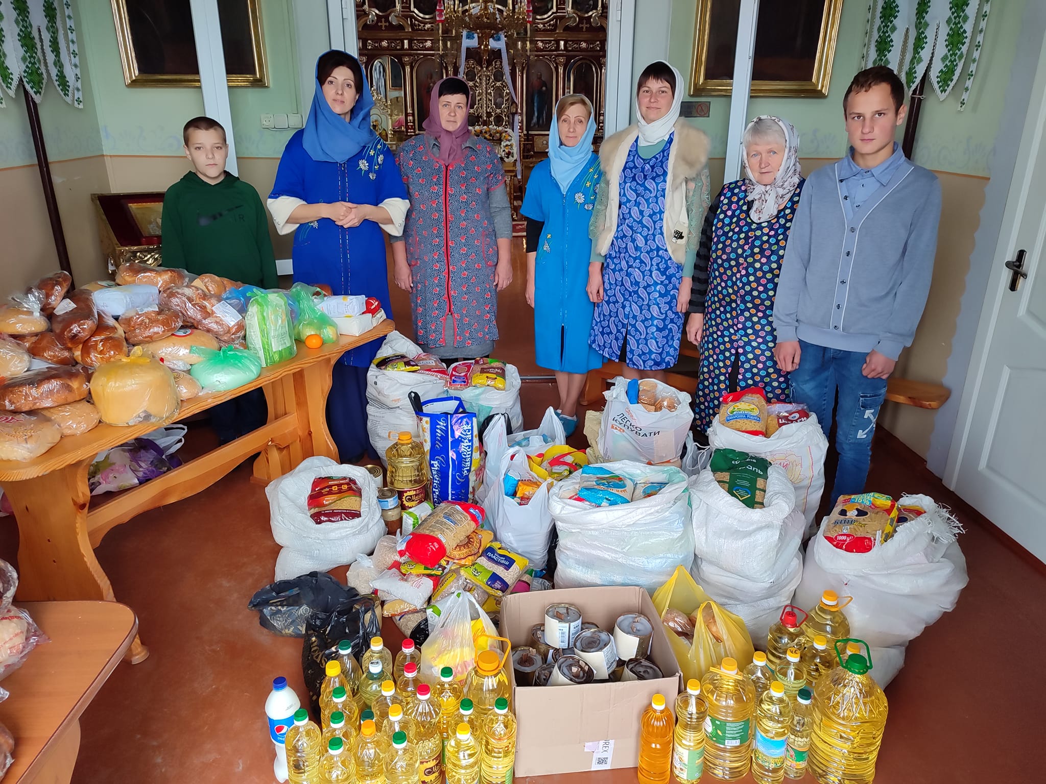 Волонтерами стають цілі парафії Шацького благочиння